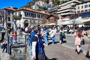 turisti-turismo-viale-geno (9)