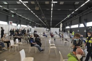 vaccino-vaccini-coronavirus-hub-villa-erba (1)