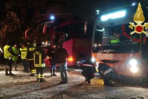 via-bellinzona-neve-vigili-del-fuoco-2