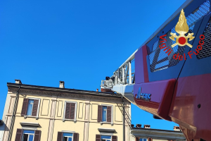 via-milano-comignolo-vigili-fuoco-2