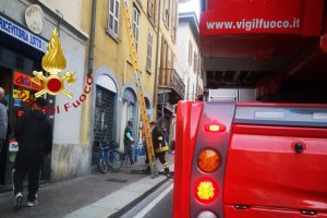 vigili-del-fuoco-como-via-milano (3)