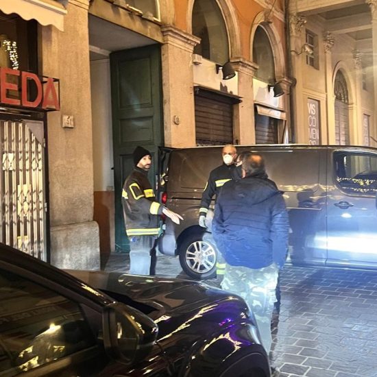 vigili-del-fuoco-via-cesare-cantù