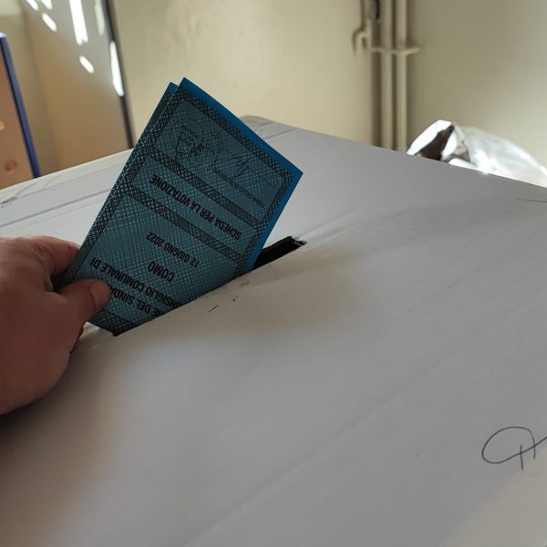 voto-urna-elezioni-scheda-elettorale-seggio (12)