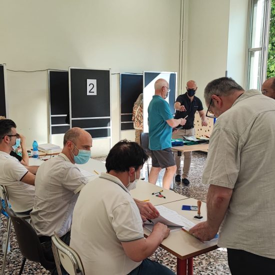 voto-urna-elezioni-scheda-elettorale-seggio (3)