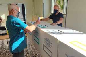 voto-urna-elezioni-scheda-elettorale-seggio (6)