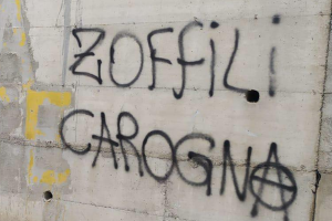 zoffili-erba-lega-scritte-anarchiche-1